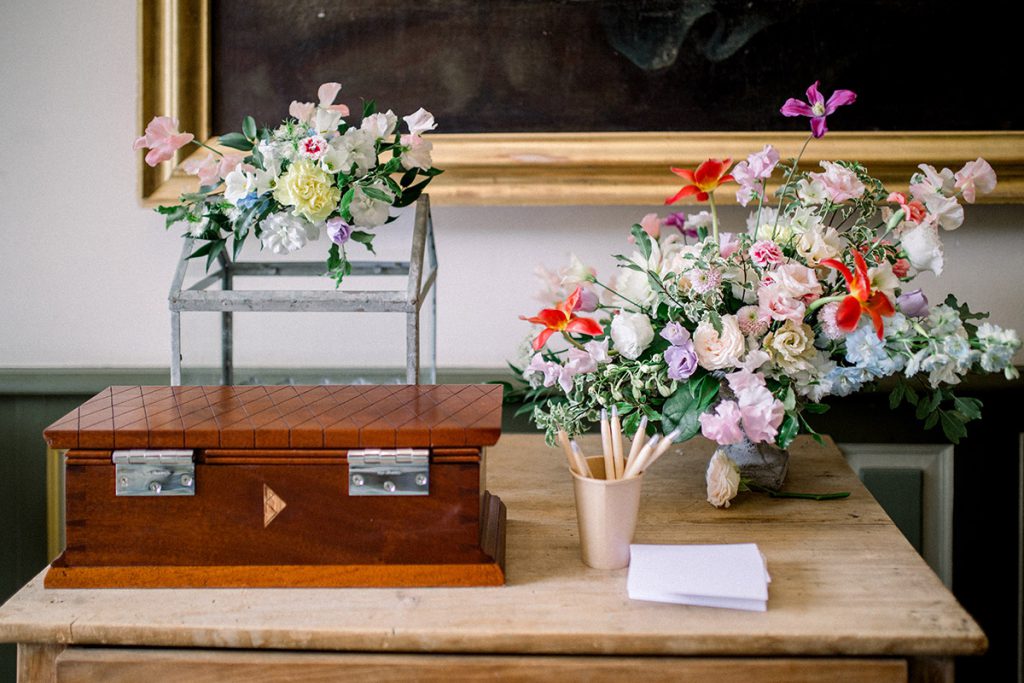 Fleurs décoration florale cérémonie de mariage - les Jolis jours