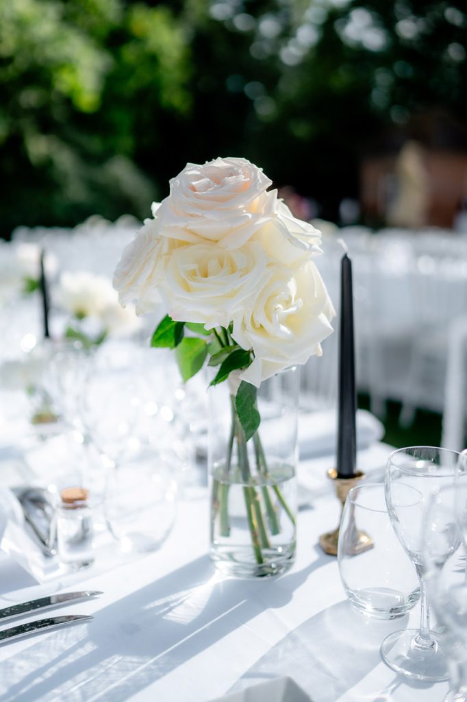 English wedding in France - Floral decoration Les Jolis Jours